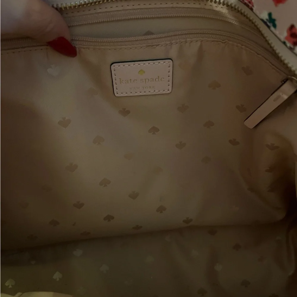 Kate Spade Spring Tote - Picture 4 of 4